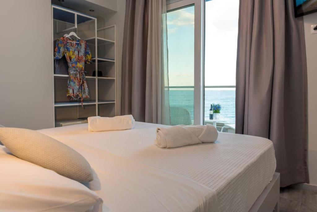 Hotel Ocean Dreams Palaiochora Esterno foto